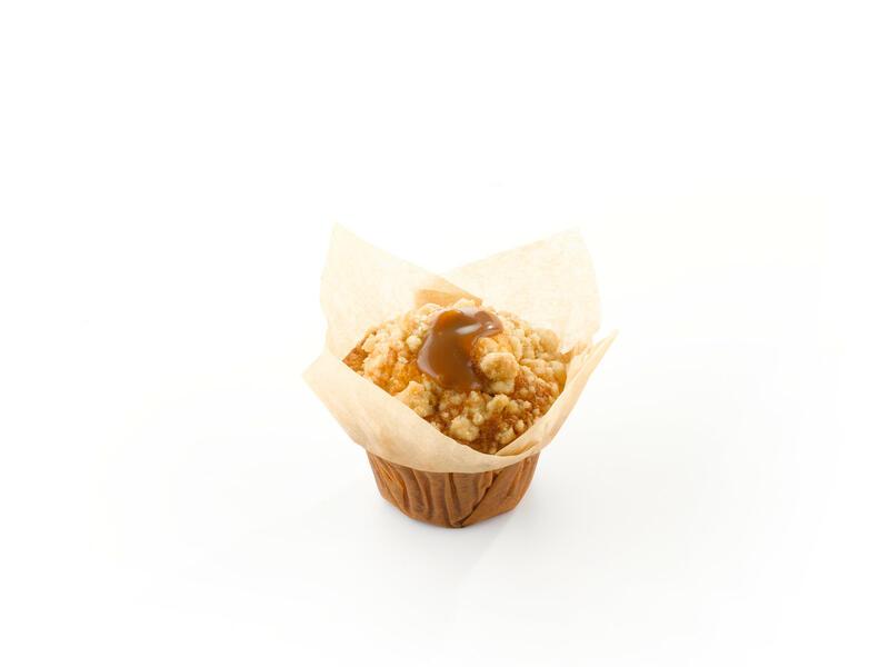 Apple-cinnamon muffin with caramel filling